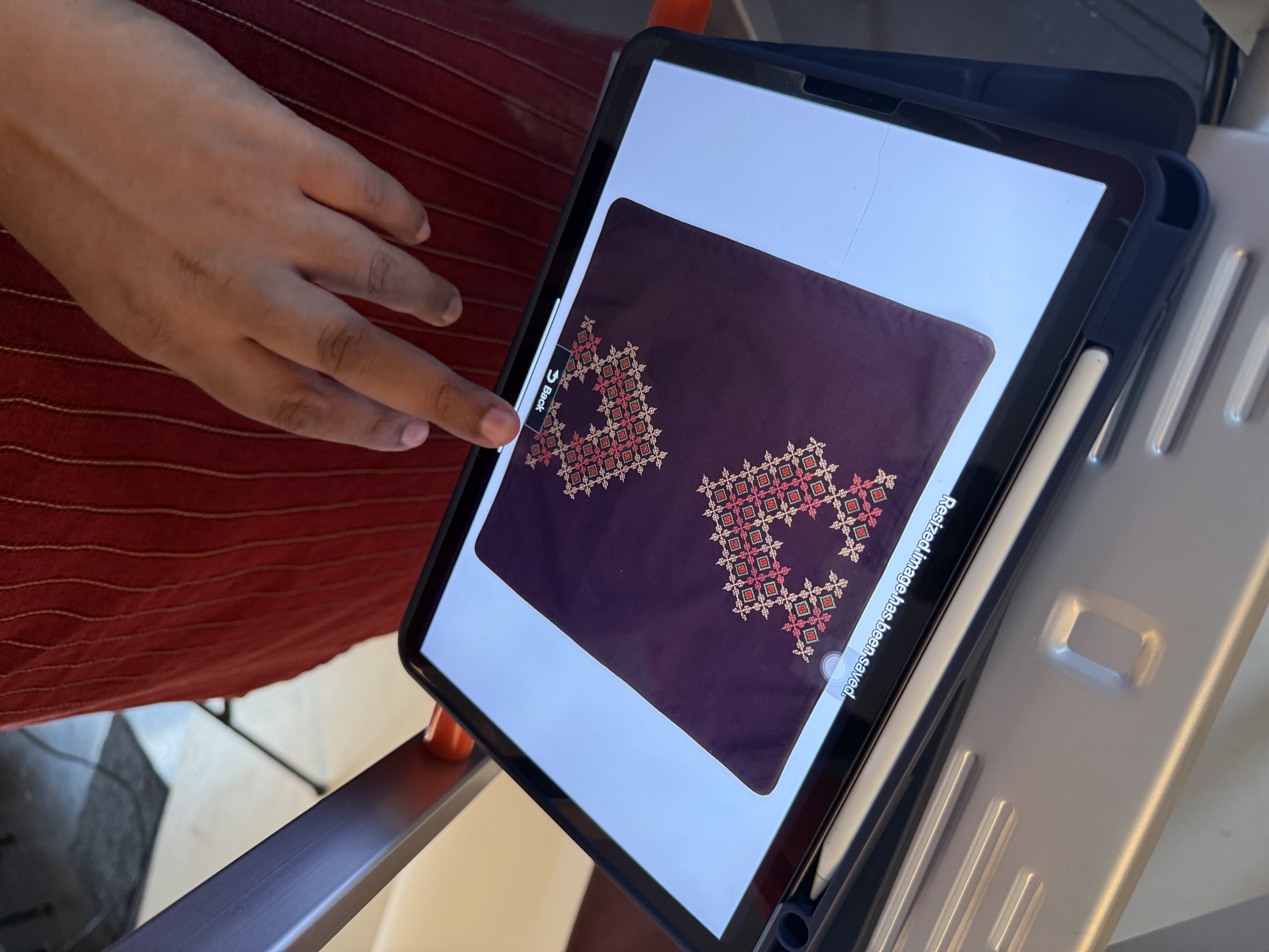 Founder tracing stitches